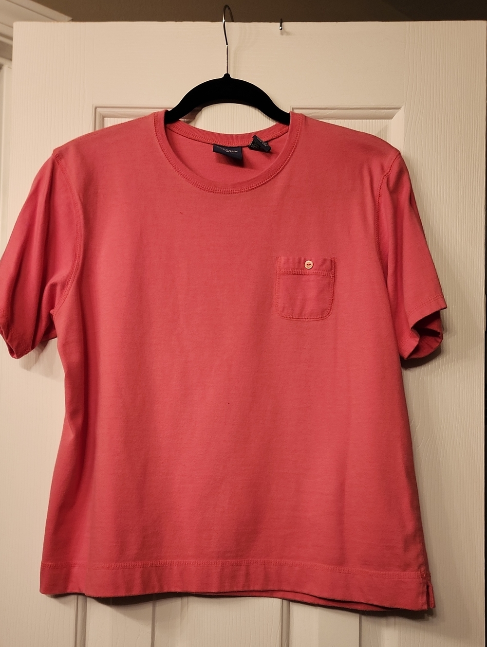 Mountain Lake Women's Short Sleeve Pocket Tee in Coral Pink